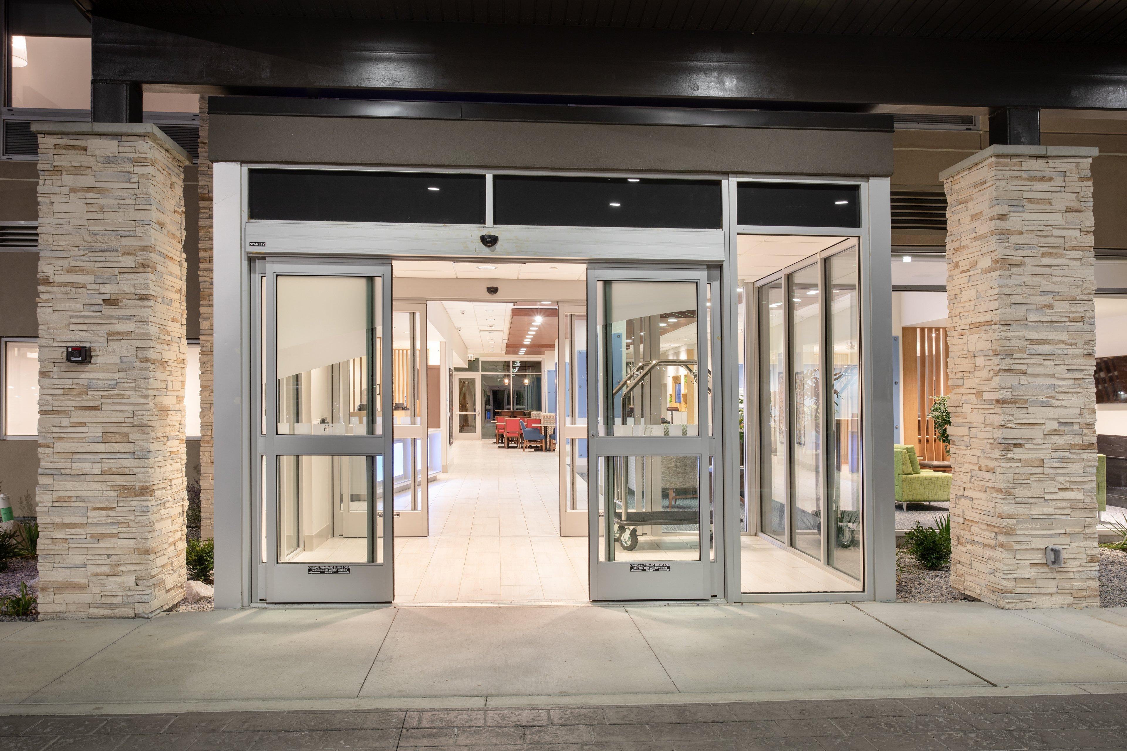 Holiday Inn Express & Suites - Ely By Ihg Exterior photo